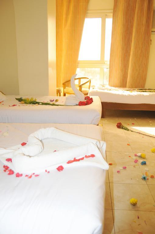 Nile Hotel Aswan Exterior photo