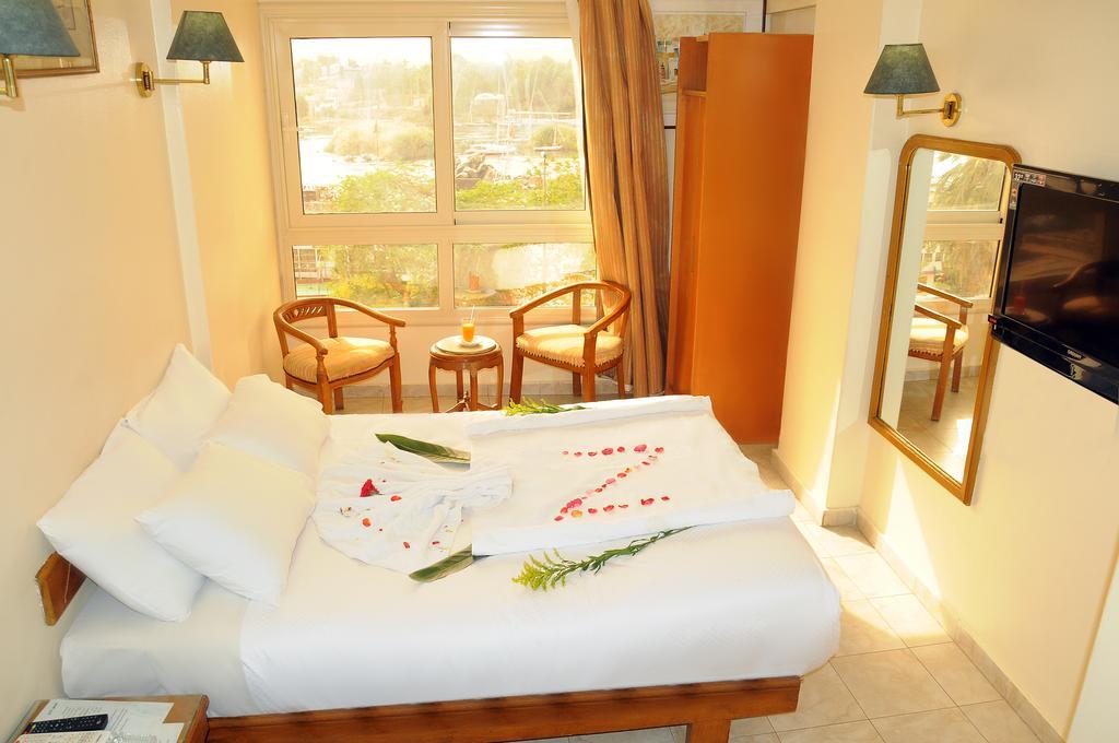 Nile Hotel Aswan Exterior photo